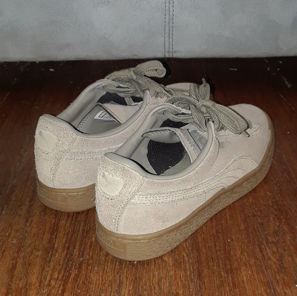 Puma - Picture 3 of 4